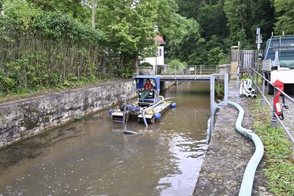 Schleuse Bamberg Entschlammung Truxor